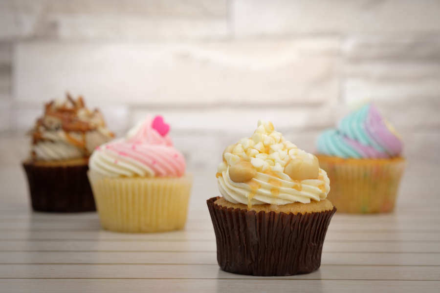 cake decorator