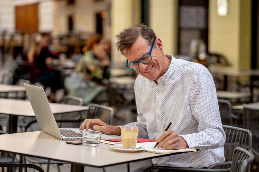 companies that aren't advertising work